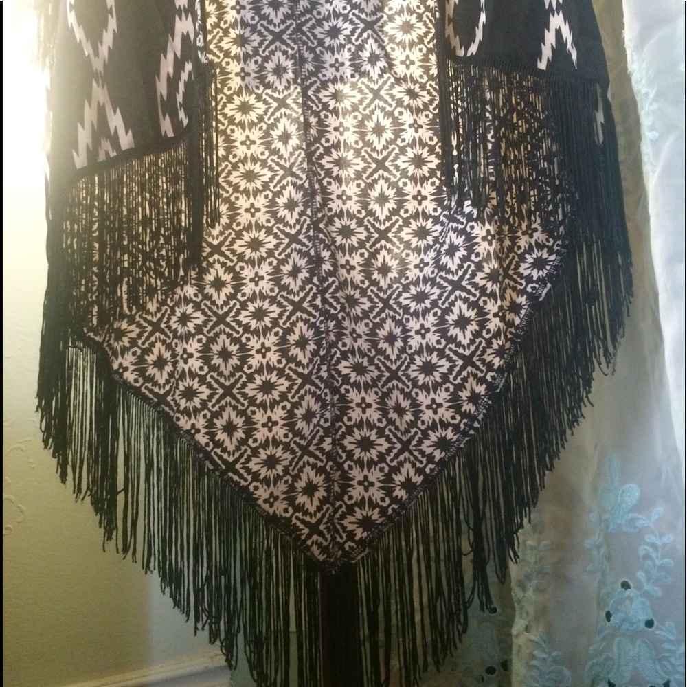 Southwestern Geo Print Fringe Cardigan Kimono M/L - Picture 4 of 7
